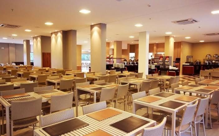 Wyndham Olimpia Royal Hotels Exterior photo The dining room at the University of Nottingham Malaysia Campus